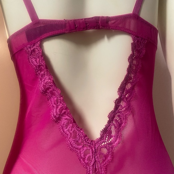 Natori Featherlace Body Suit size Medium Pink - Picture 7 of 11